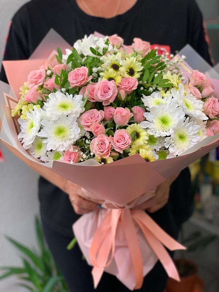 Букет цветов из: Розы и Хризантемы в Приволжском Республики Марий Эл