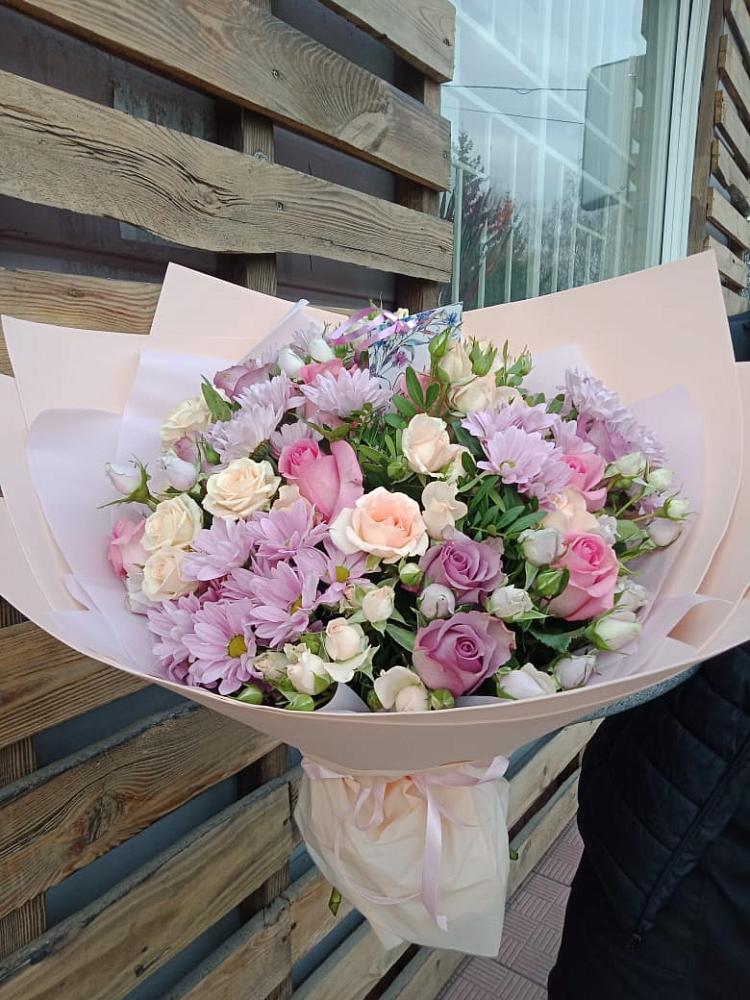 Букет цветов из: Розы и Хризантемы в Приволжском Республики Марий Эл