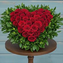 Цветочная композиция из Розы в виде сердца в Приволжском Республики Марий Эл