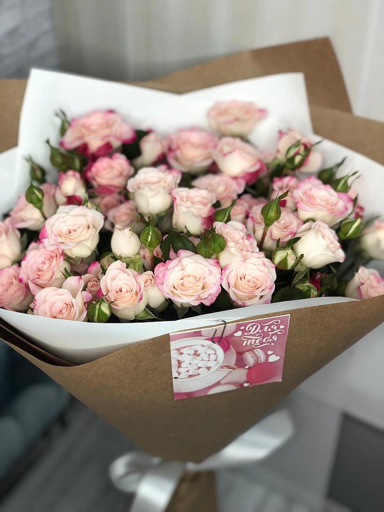 Букет цветов из: Розы в Приволжском Республики Марий Эл