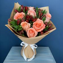 Букет цветов из:  Розы и Альстромерии в Приволжском Республики Марий Эл