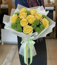 Букет цветов из:  Хризантемы и Розы в Приволжском Республики Марий Эл