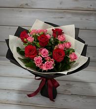 Букет цветов из:  Розы в Приволжском Республики Марий Эл