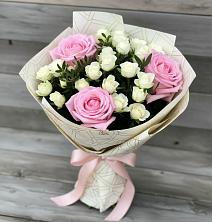 Букет цветов из:  Розы в Приволжском Республики Марий Эл