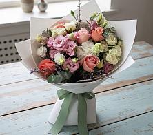 Букет цветов из:  Розы, Лизиантусы и Гвоздики в Приволжском Республики Марий Эл