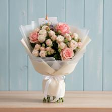 Букет цветов из:  Розы в Приволжском Республики Марий Эл