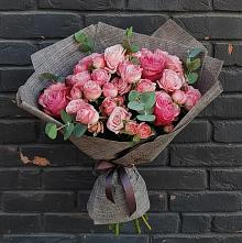 Букет цветов из:  Розы в Приволжском Республики Марий Эл