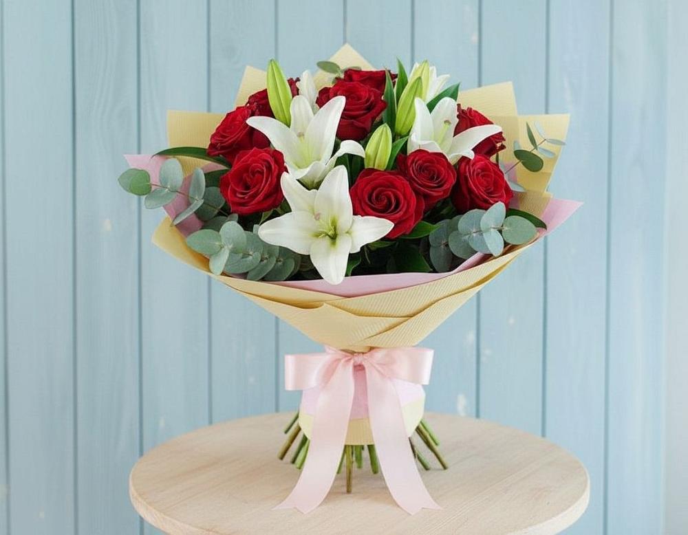 Букет цветов из: Лилии и Розы в Приволжском Республики Марий Эл